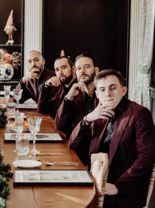 The versatile repertoire of The Blackjacks, Italian edition 🍝 🇮🇹

Dolce vita is an important part of the culture of French Riviera where the band is based.

The Blackjacks delight international guests with a touch of Italy, bringing their sound to destination weddings and events across the country and worldwide 🥂 🌍

Venue: @chateaucremat 
Photo: @mathiasfourmand 
Proud member of @theroamingagency 

#Roamingband #luxuryevents #strollingband #eventplanner #luxuryentertainment #weddingplanner #acousticband #luxuywedding #destinationwedding #privateparty