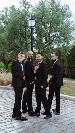 The ultimate party experience for a night in Berlin with The Blackjacks. 🍾🎶
Proud member of @theroamingagency 💫

#Destinationwedding #WeddingBand #Wedding #luxurywedding #WeddingMusic