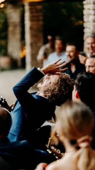 Why wait until the after-dinner party to dance on the most important day of your life? 🕺🏻

The Peppermints start the celebration right from the drinks reception! 🍾 ✨

Agathe & Charly, we love you! We had the best time performing and being part of your special day. ❤️

Photo: @thomas.dalfarra
Video: @jonathan.bernard.films
Planner: @alexandrabwedding
Proud member of @theroamingagency 

#Roamingband #luxuryevents #strollingband #eventplanner #luxuryentertainment #weddingplanner #acousticband #luxurywedding #destinationwedding #privateparty #theroamingagency