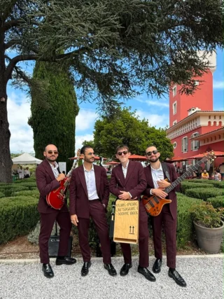 Looking good at @chateaucremat ☀️

Proud member of @theroamingagency 💫 

#luxuryweddings #luxuryweddingplanner #destinationwedding #wedding #bride2026